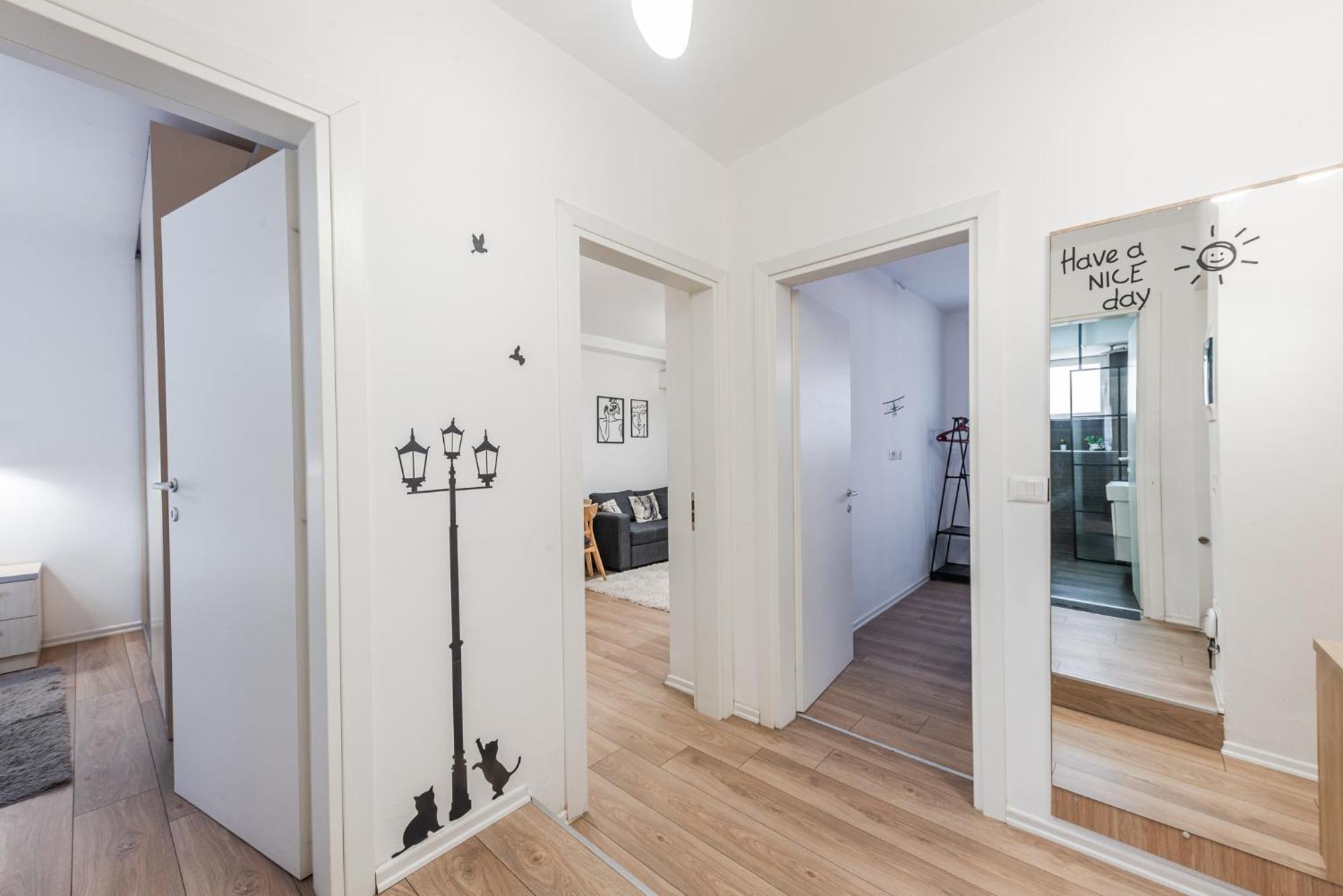 Noir Apartment By Kondo Stays Tirana Exterior foto
